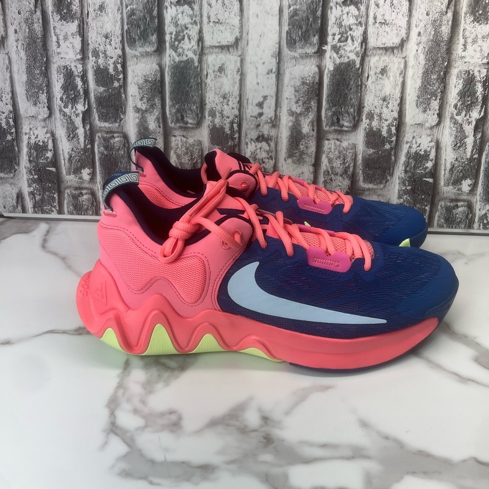 Nike Giannis Immortality 2 Shoes Mens Size 11.5  Pink Blue Basketball DM0825-400